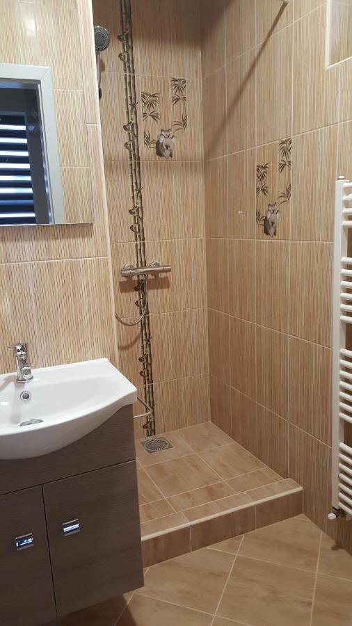 Hajdúszoboszló Illaberek Apartmanok מראה חיצוני תמונה